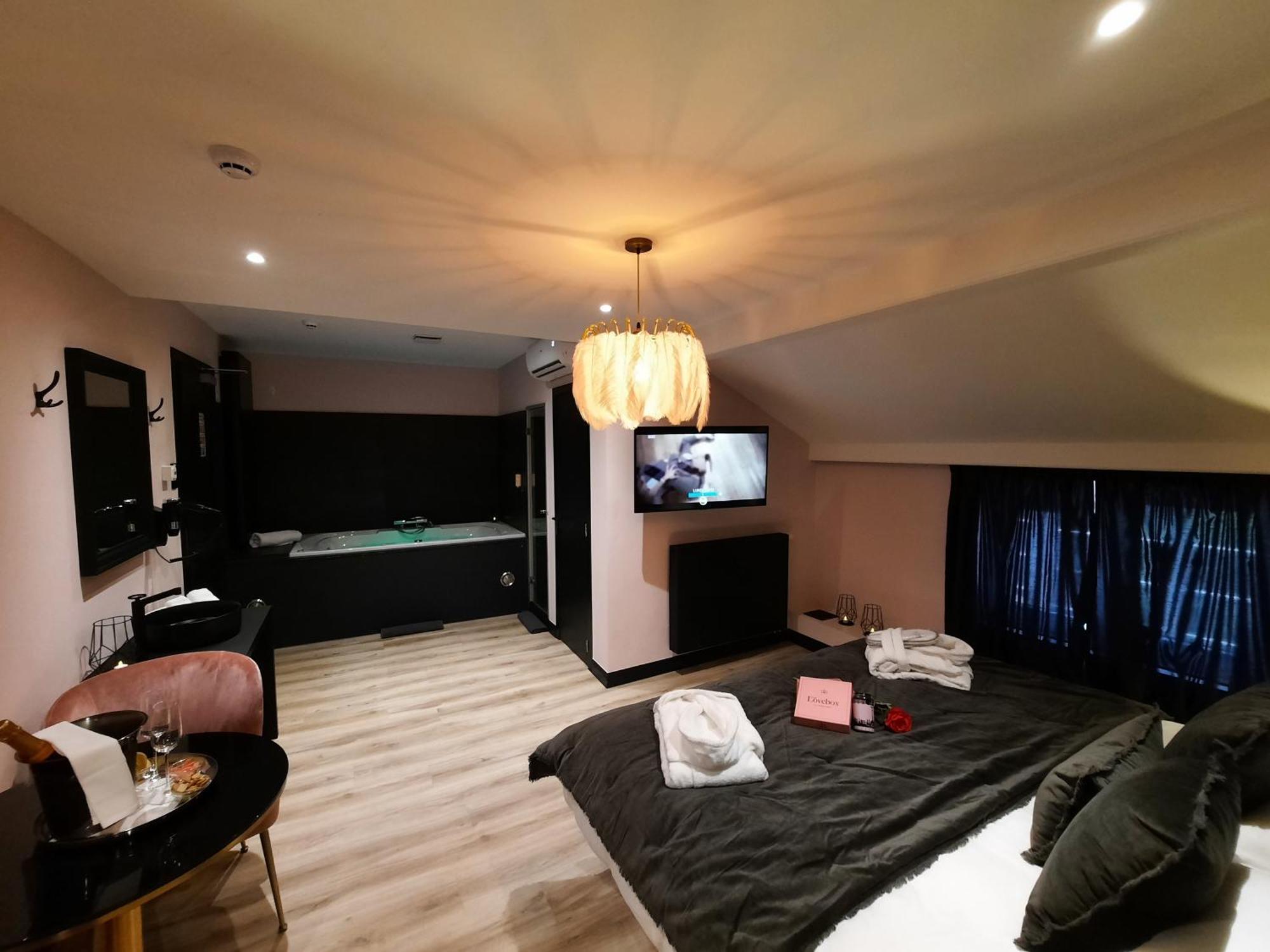 Hotel Mademoiselle لييج المظهر الخارجي الصورة